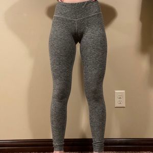 gray leggings